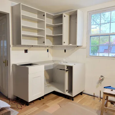 Exterior pressure washing service on Connecticut home siding